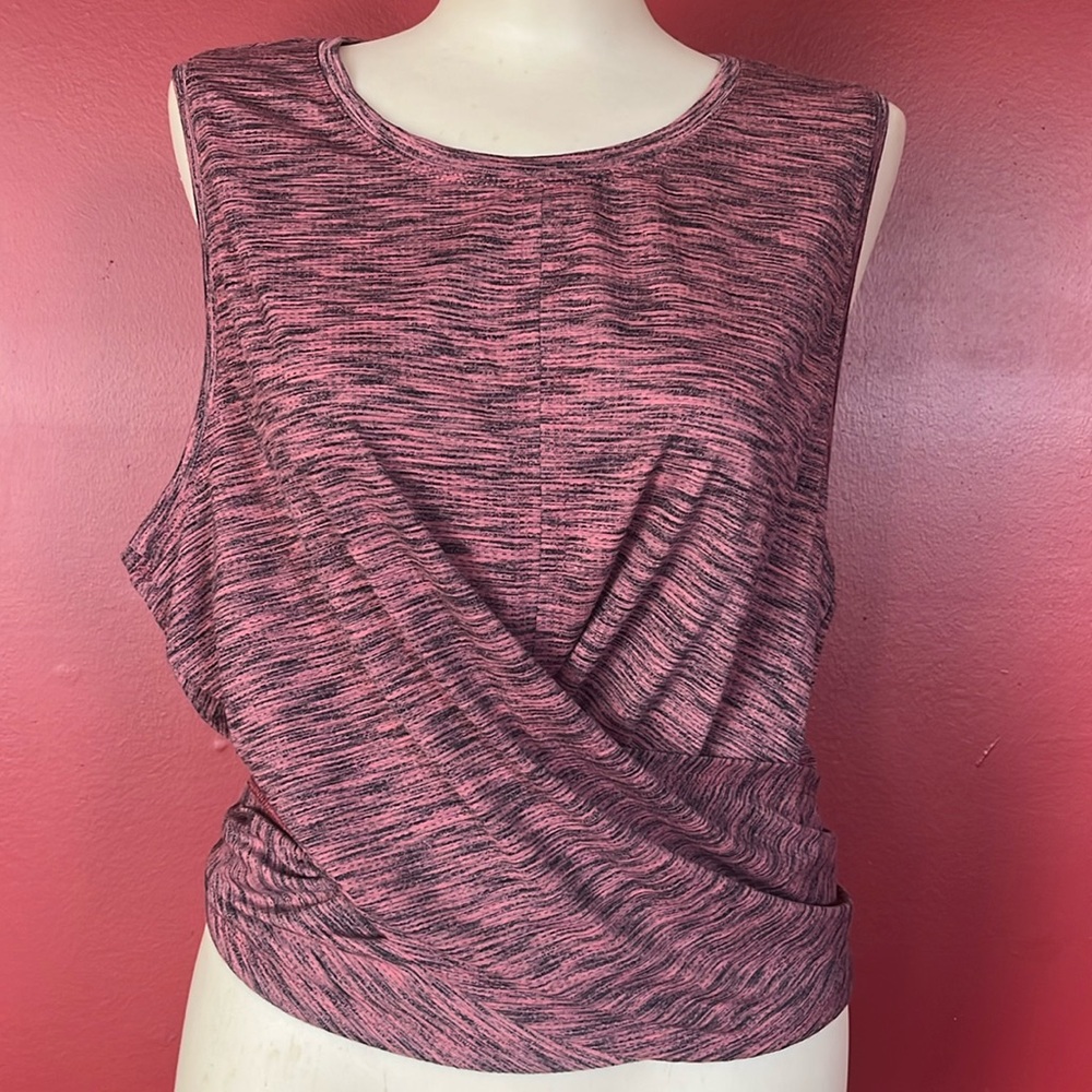 Brand new Zyia Active pink infinity tank - Picture 4 of 15